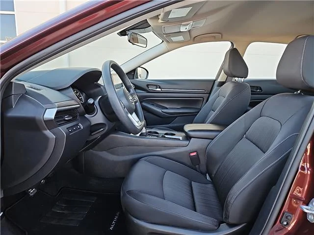 Used 2025 Garnet Pearl Metallic Nissan SV image 9