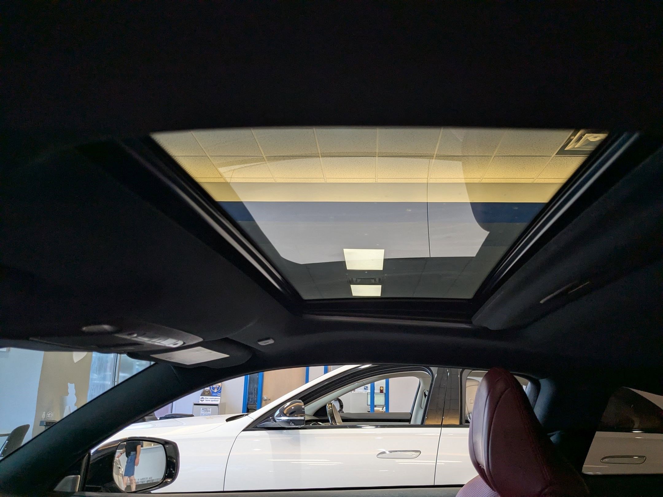 Used 2018 Liquid Platinum INFINITI RED SPORT 400 image 18