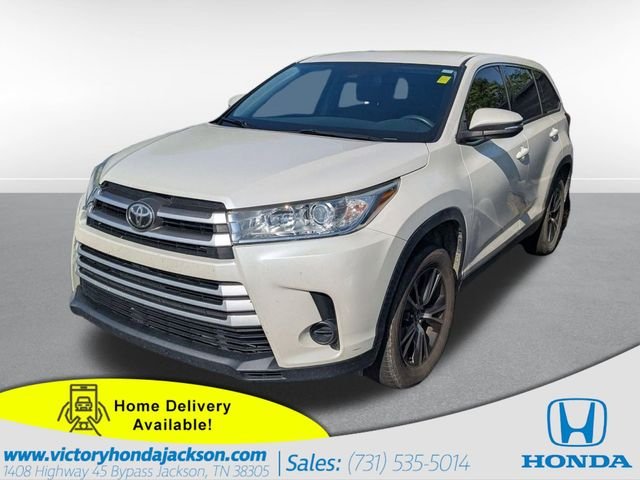 2019 Toyota Highlander LE 4x2 V6's photo