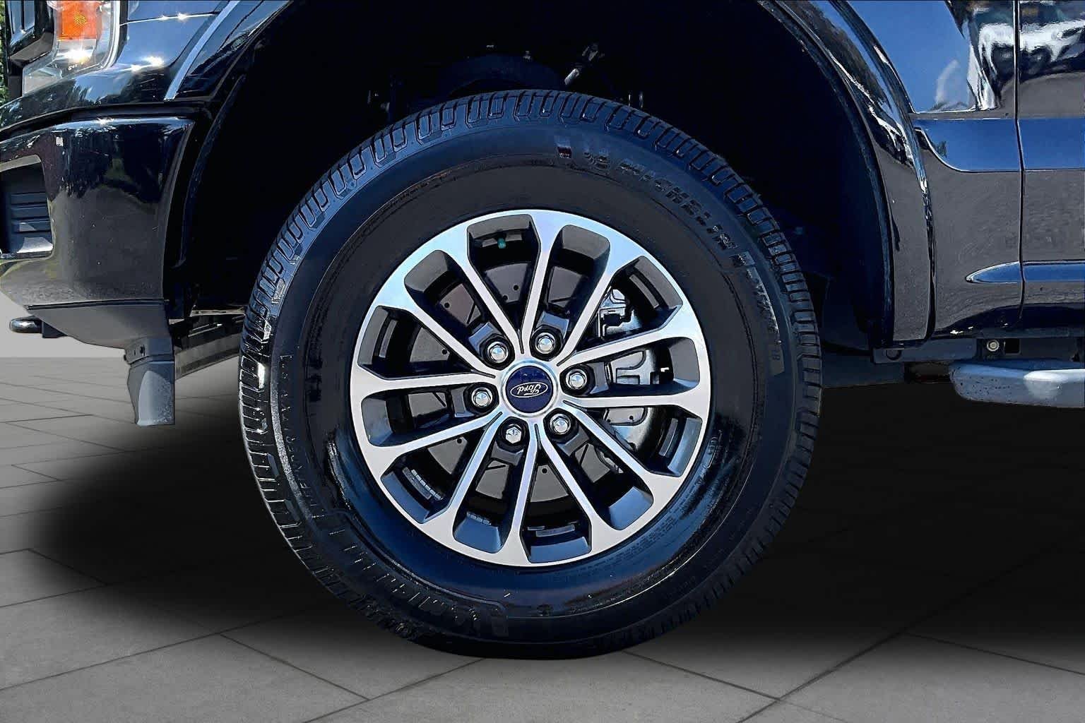 Used 2019 Agate Black Ford XLT image 11