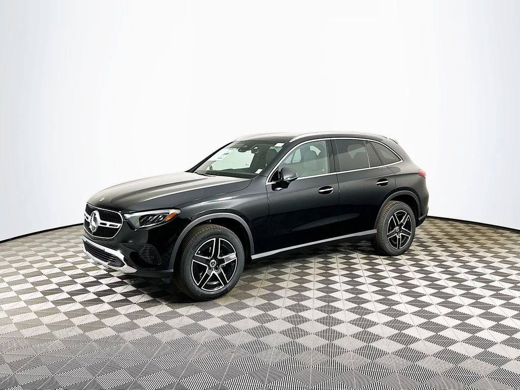 Used 2026 Black Mercedes-Benz GLC 300 image 2