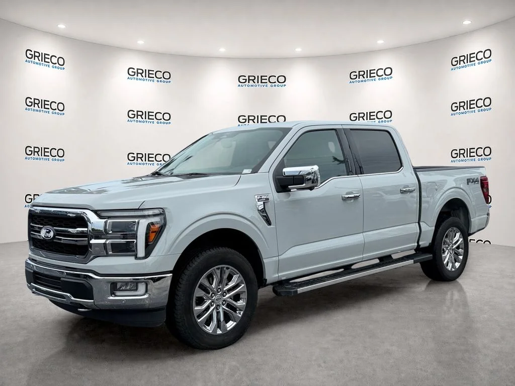 Used 2024 White Ford Lariat image 3