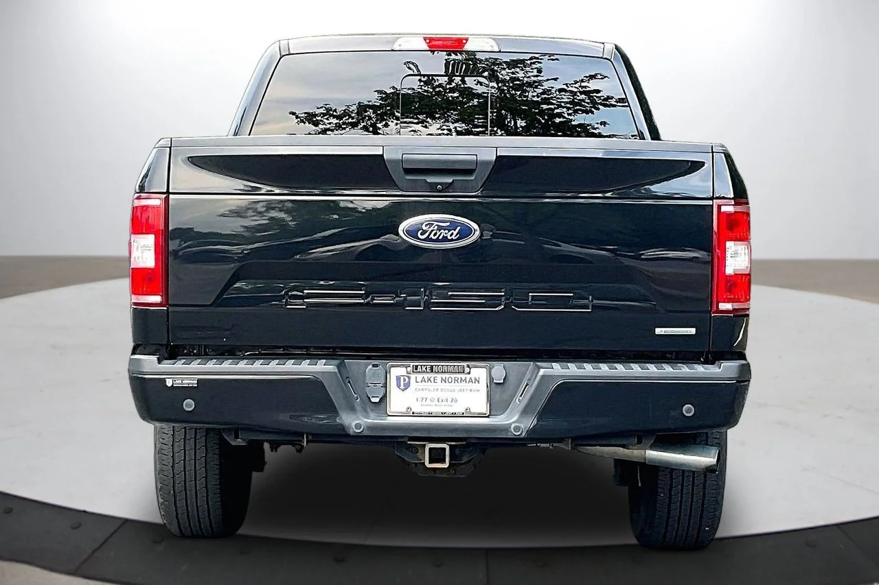 Used 2020 Black Ford XLT image 7