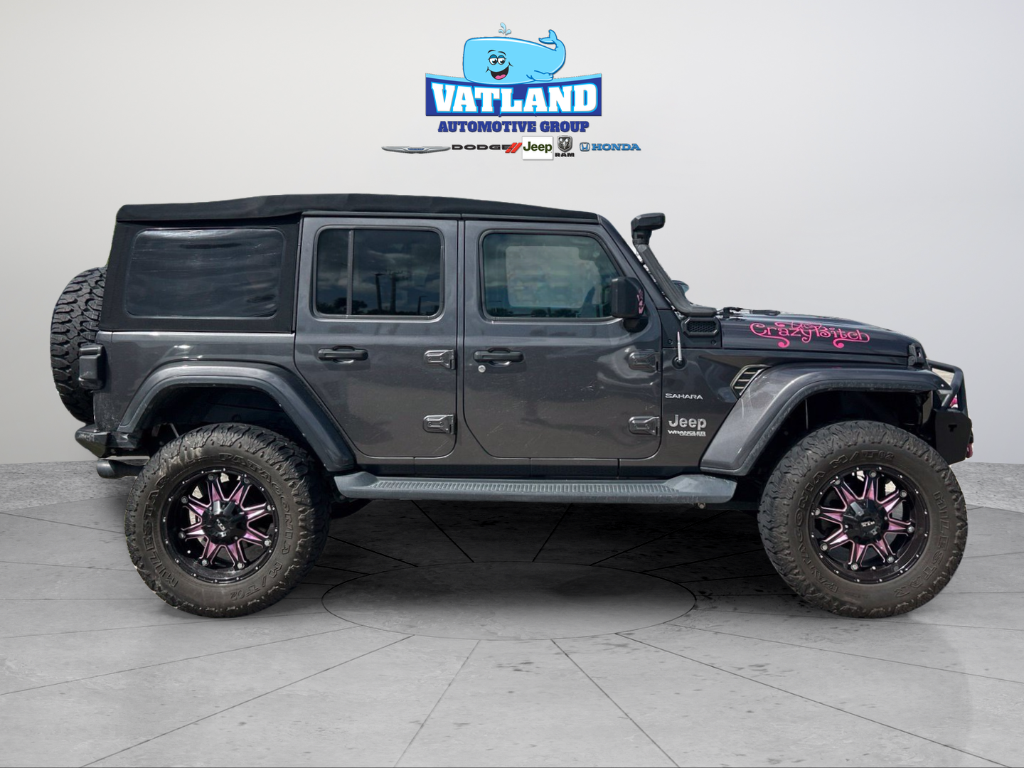 Used 2018 Gray Jeep Unlimited Sahara image 6