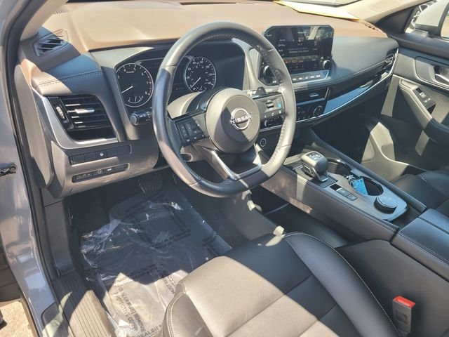 Used 2023 Gray Nissan SL image 12