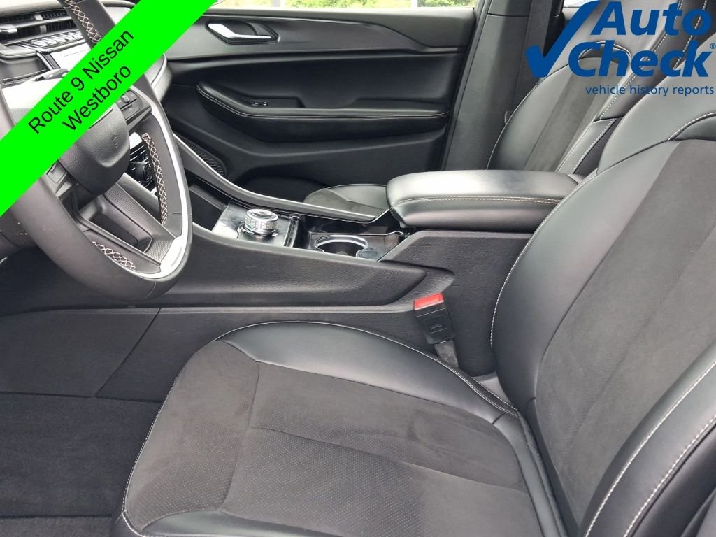 Used 2023 White Jeep Altitude X image 19