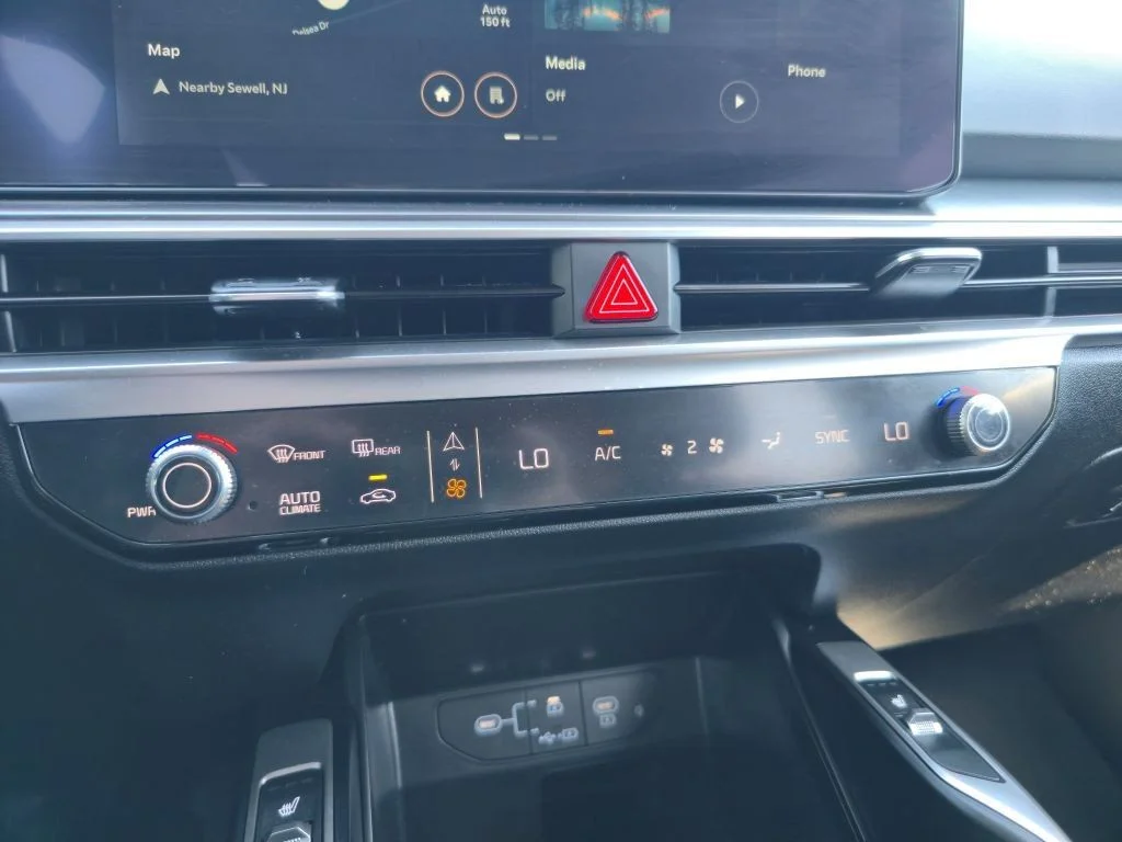 Used 2024 Ebony Black Kia S FWD image 22
