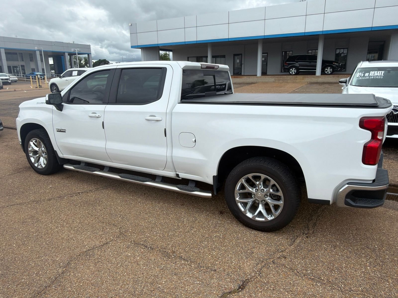 Used 2020 White Chevrolet LT image 14