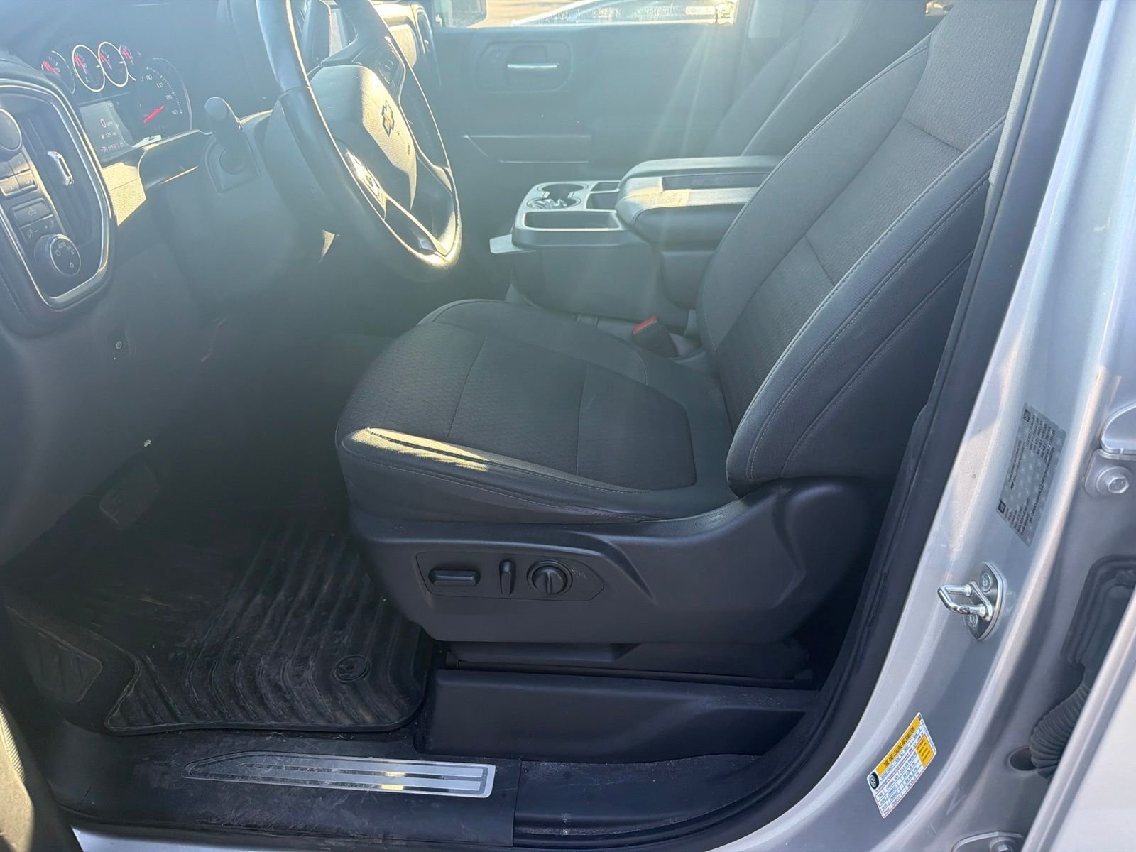 Used 2019 Silver Ice Metallic Chevrolet LT image 12