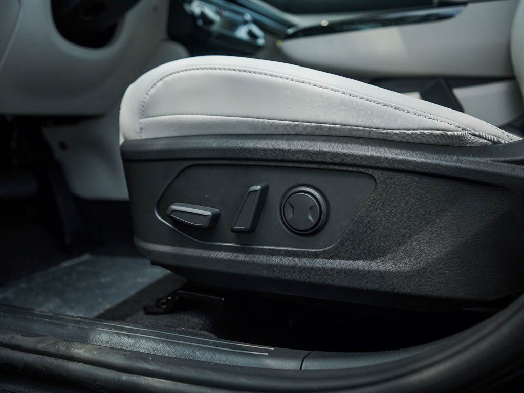 New 2026 Creamy White Pearl Hyundai SEL Convenience AWD image 20