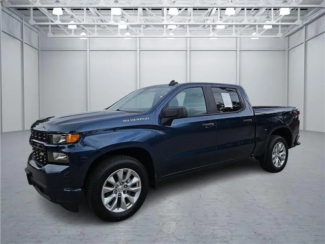 Used 2021 Northsky Blue Metallic Chevrolet Custom 4x2 Crew Cab 5.75 ft. box 147.4 in. WB image 1