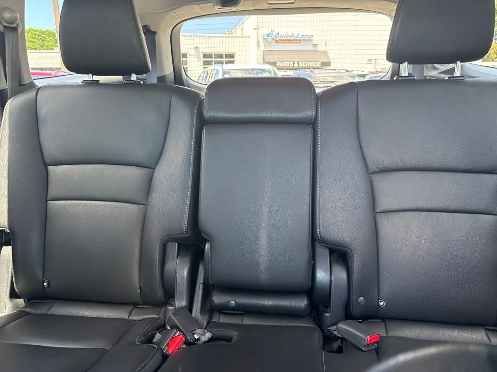 Used 2021 Silver Honda Touring image 11