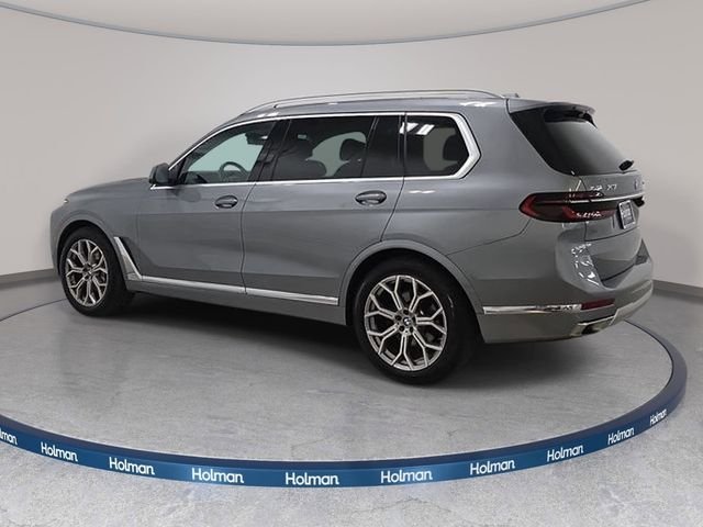 Used 2023 Gray BMW xDrive40i image 8