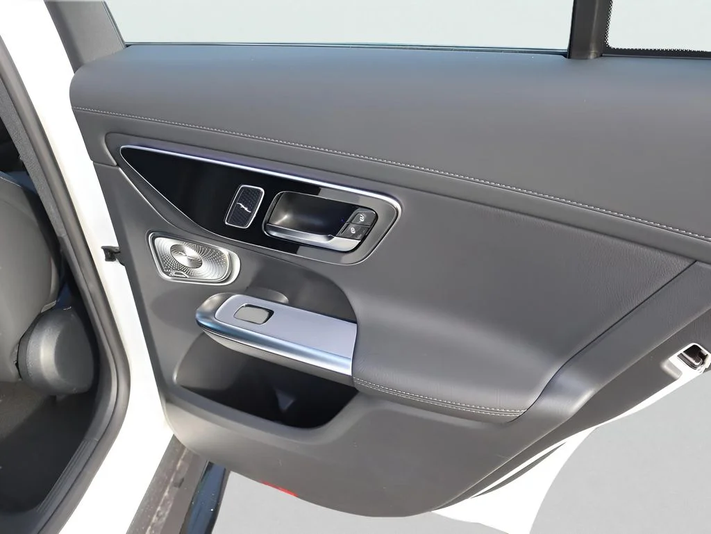 New 2026 Polar White Mercedes-Benz GLC 43 AMG® image 18