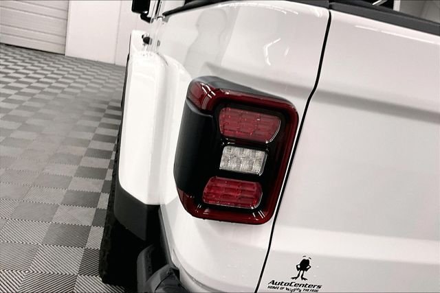 Used 2024 Bright White Clearcoat Jeep Rubicon image 33