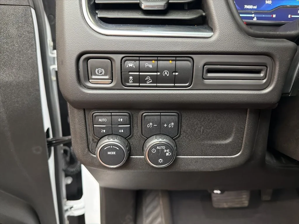 Used 2023 White Chevrolet Premier image 26