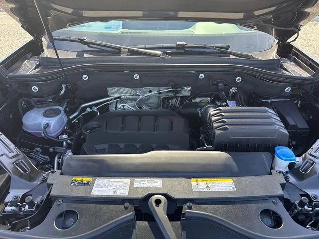 New 2026 Deep Black Pearl Volkswagen 2.0T SE w/Technology image 13
