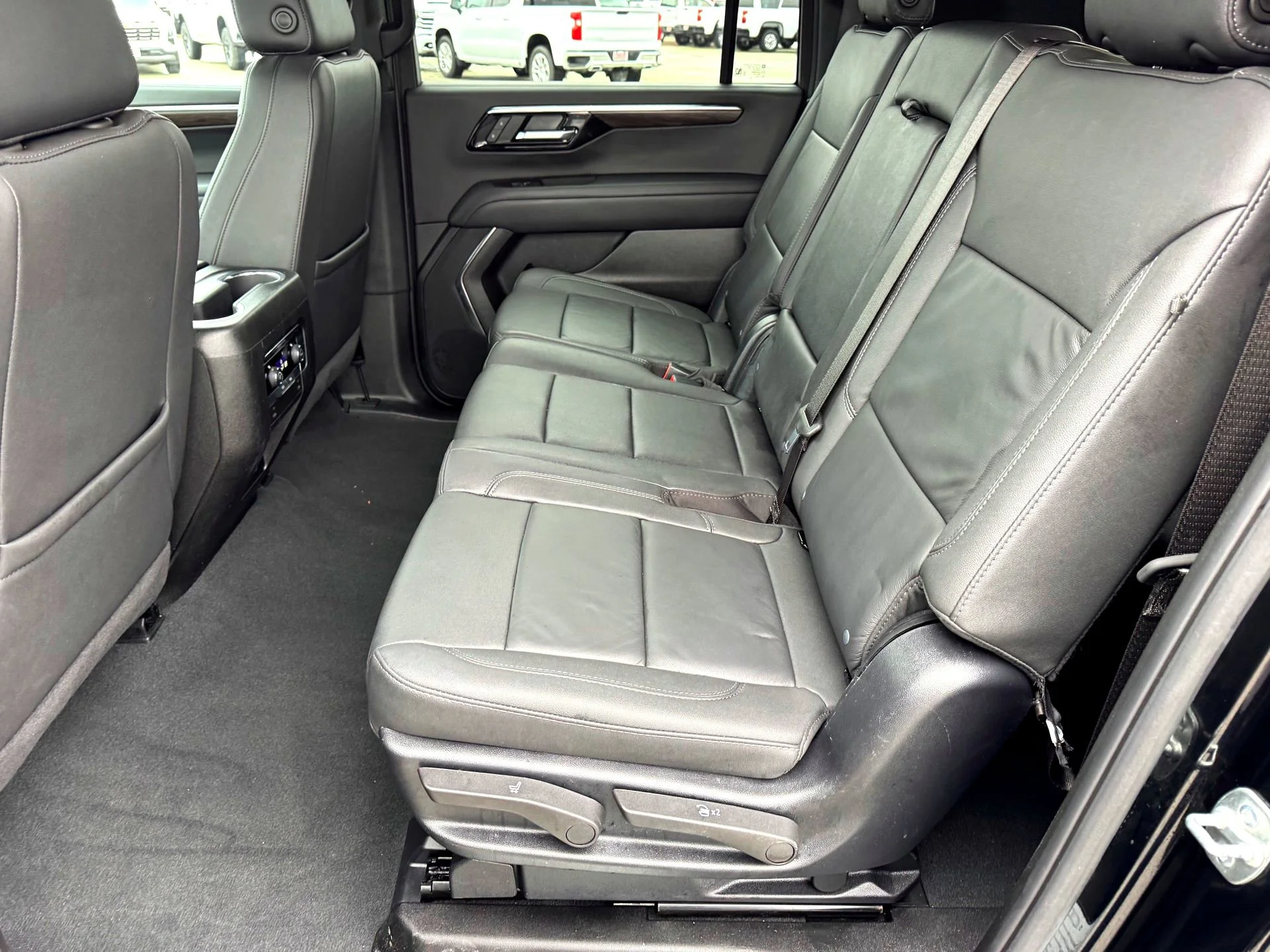 Used 2025 Black Chevrolet Z71 image 19