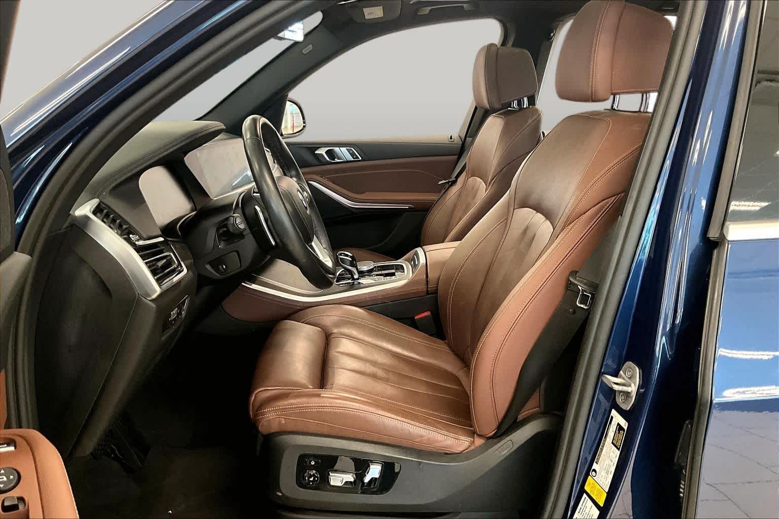 Used 2022 Phytonic Blue Metallic BMW sDrive40i image 7