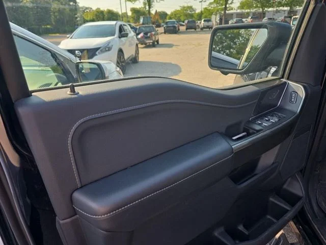 Used 2023 Black Ford XLT image 11