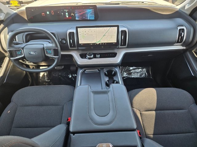 Used 2025 White Ford Active image 9
