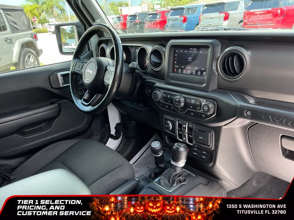 Used 2023 White Jeep Sport S image 17