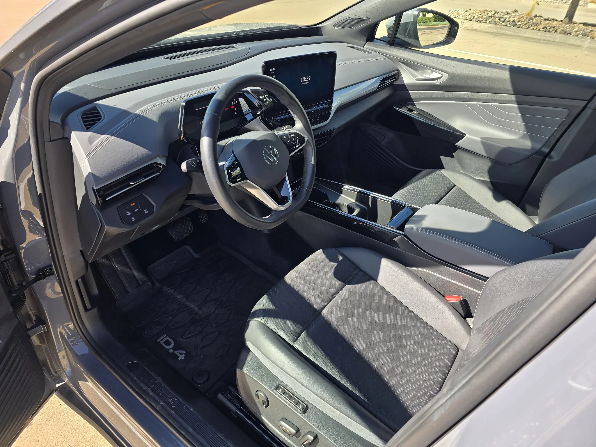 Used 2023 Pure Gray Volkswagen Pro S image 23