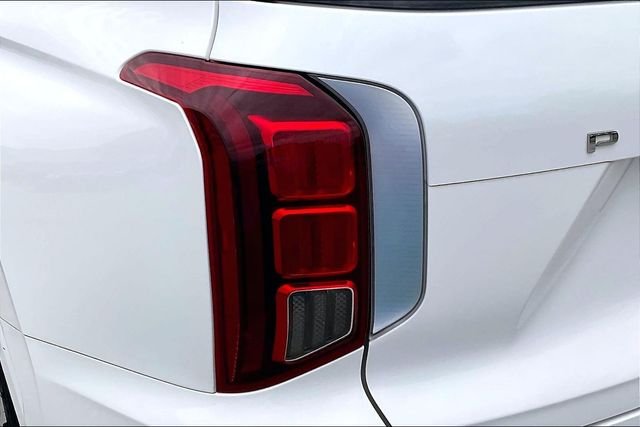 Used 2022 White Hyundai Calligraphy image 28