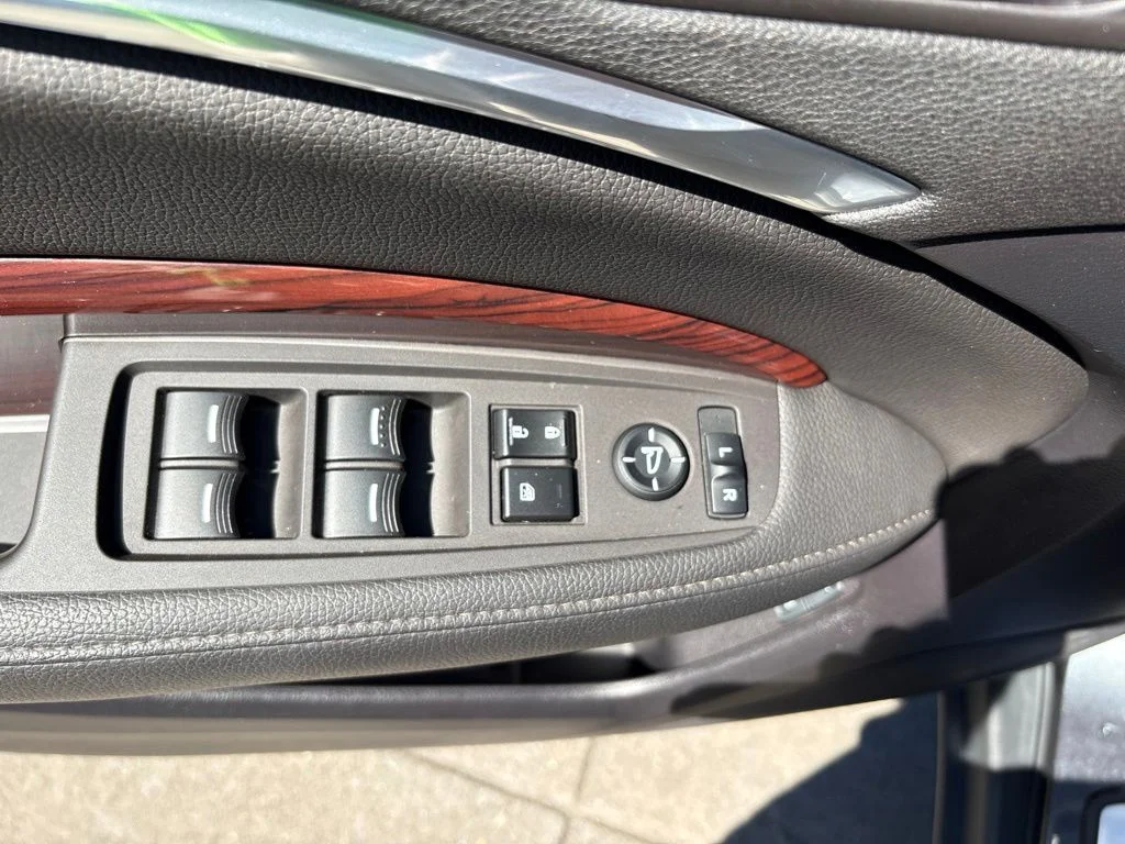 Used 2014  Acura 3.5L image 14