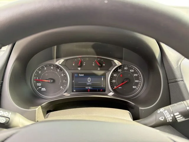 Used 2024 White GMC SLE image 11