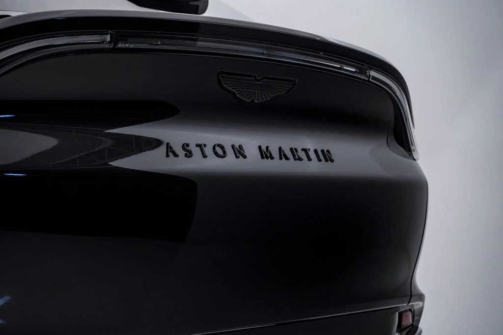 Used 2025 Q Oberon Black Aston Martin 707 image 12