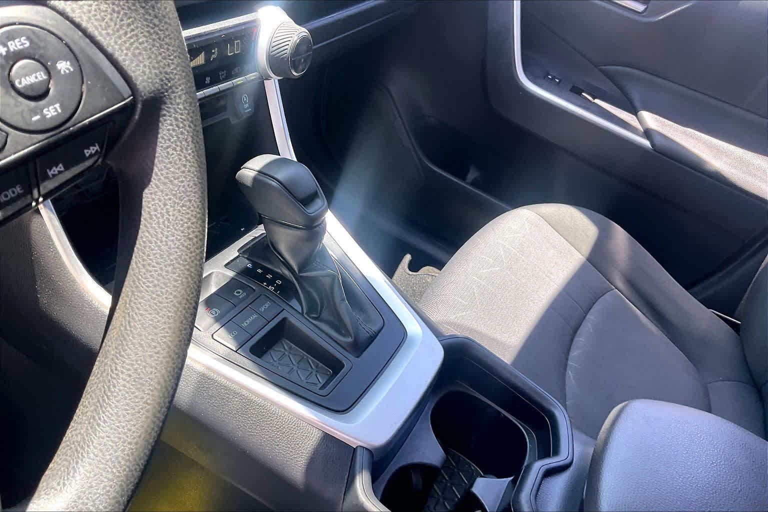 Used 2020 Blue Flame Toyota XLE image 17