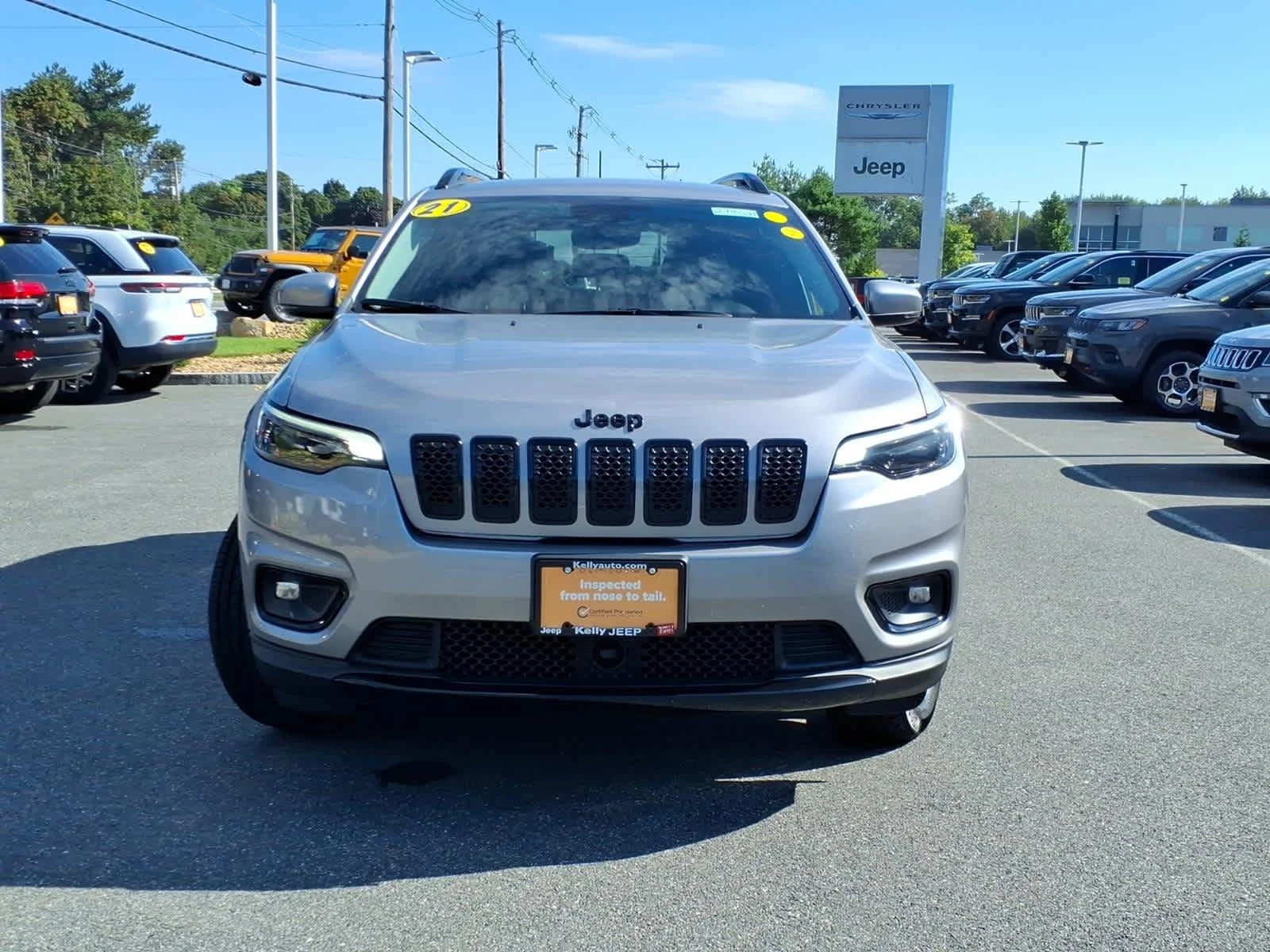 Certified Used 2021 Billet Silver Metallic Clear Coat Jeep Altitude image 3