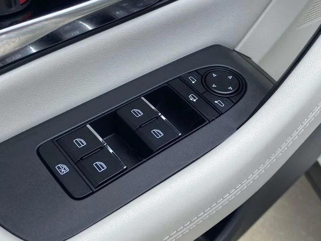 Used 2025 Rhodium Mazda 3.3 Turbo S Premium image 20