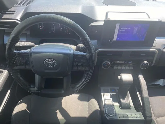 Used 2025  Toyota SR5 image 10