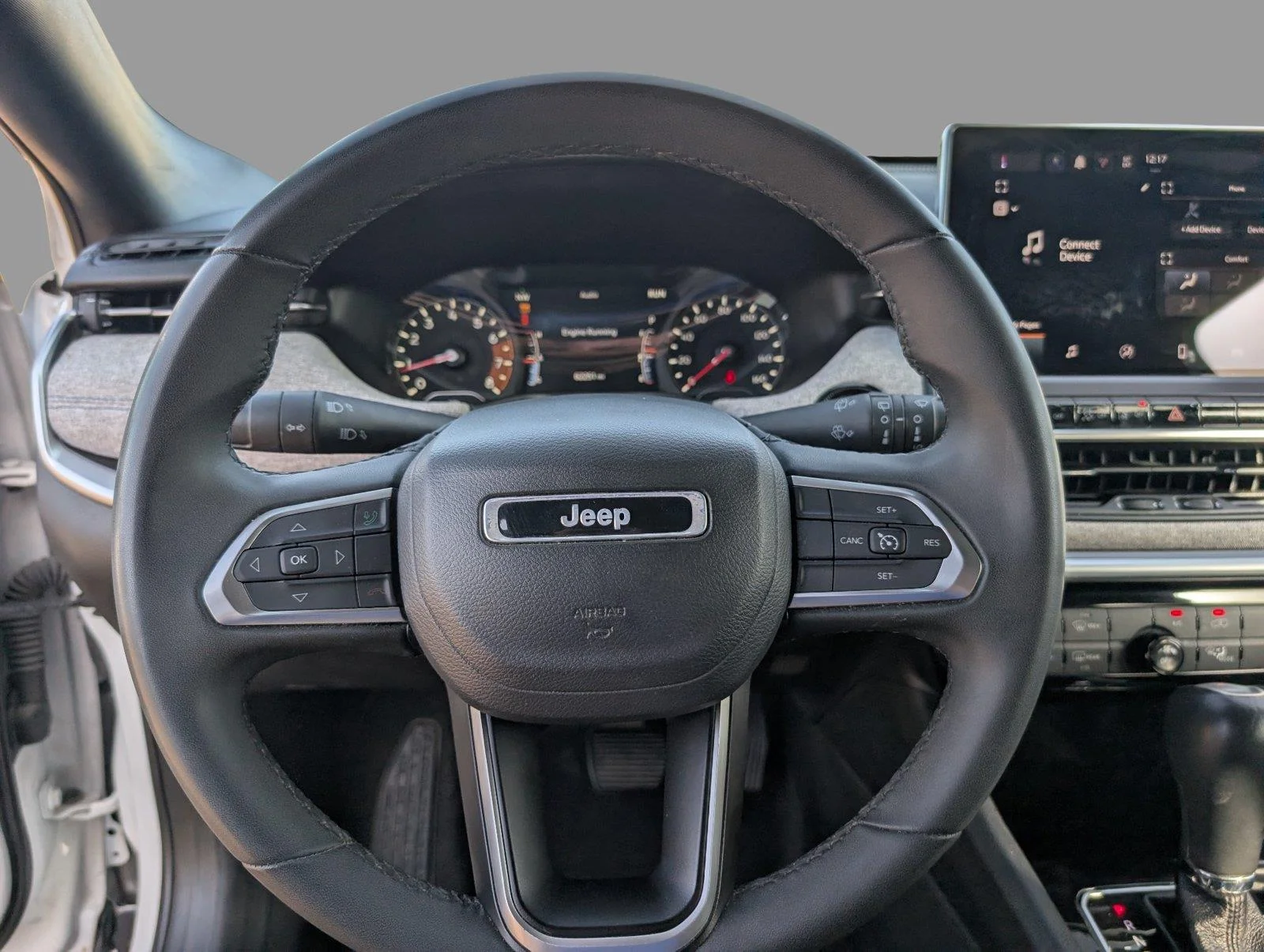 Used 2024 Bright White Clearcoat Jeep Latitude image 22