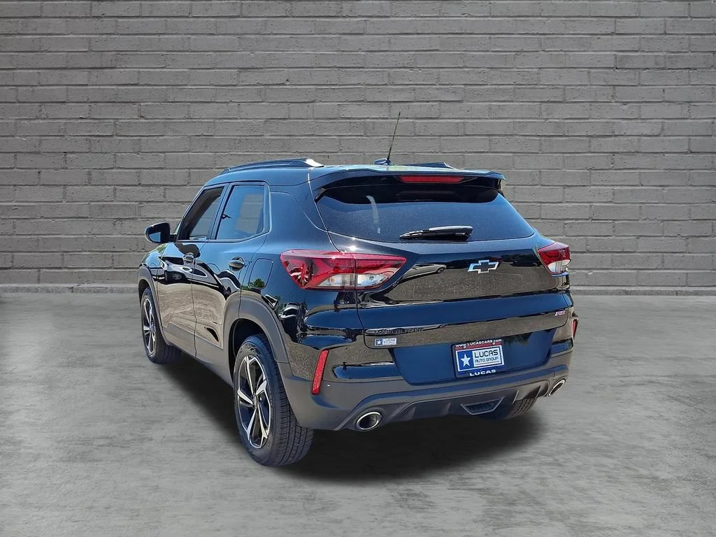 Used 2022 Mosaic Black Metallic Chevrolet RS image 9