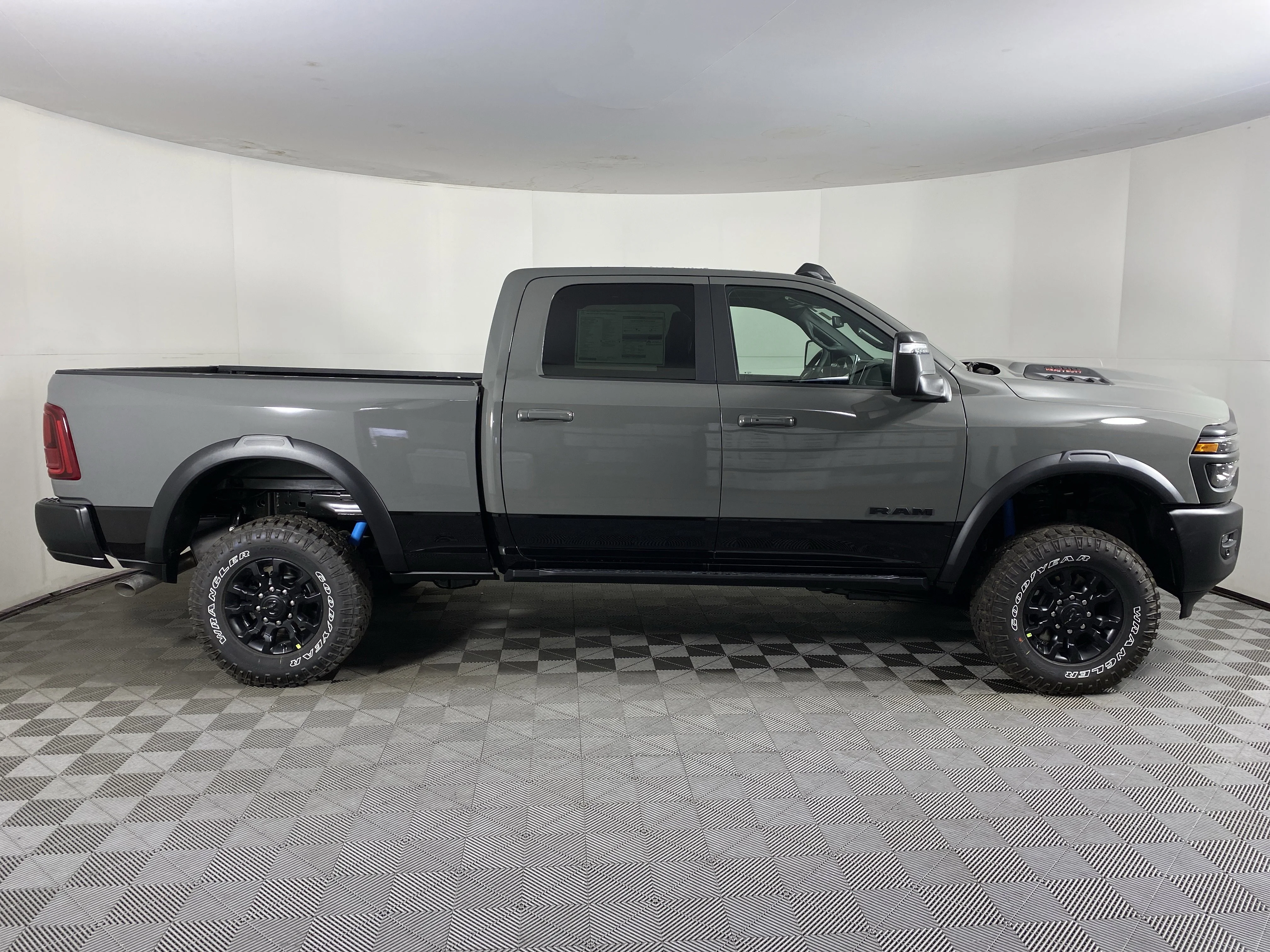 2026 RAM 2500 Power Wagon - Photo 7