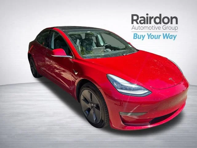 Used 2018 Red Metallic Tesla Long Range image 1