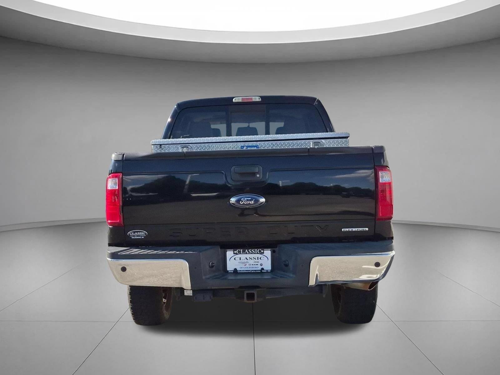 Used 2016 Shadow Black Ford Lariat image 4
