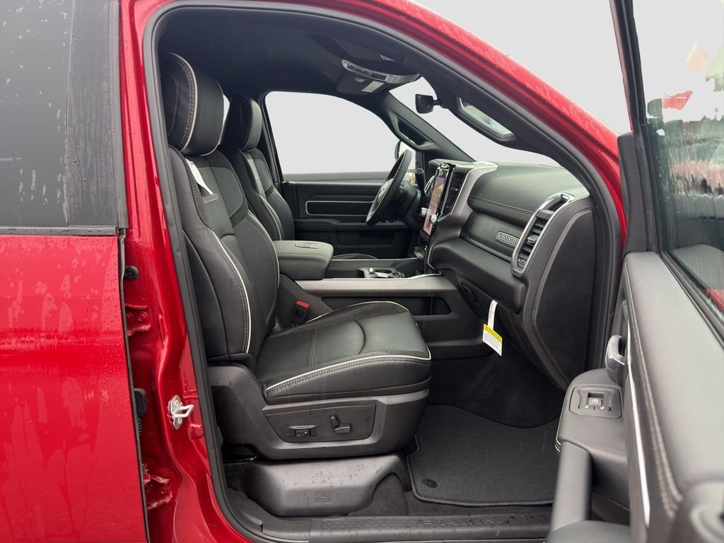 New 2026 Molten Red Pearl-Coat Exterior Paint RAM Laramie image 17