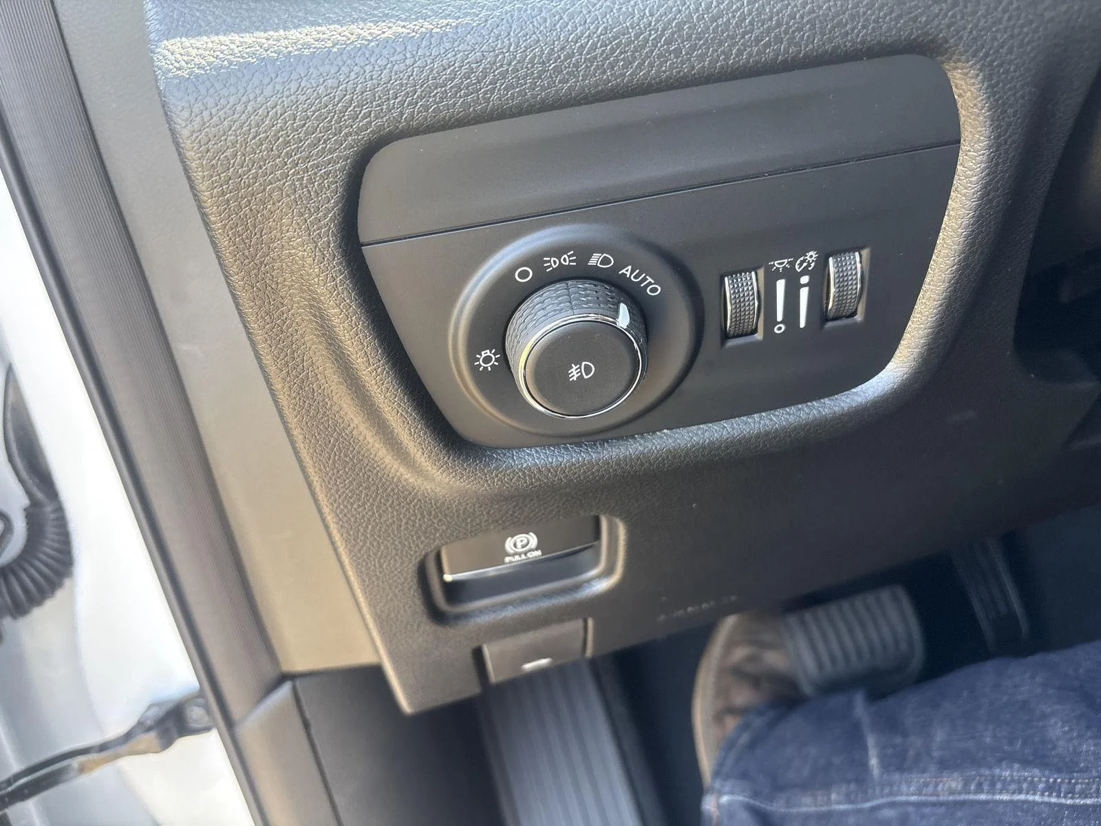 New 2026 Bright White Clearcoat Jeep Limited image 20