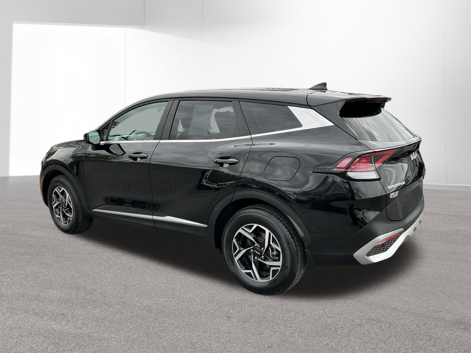 2023 Kia Sportage LX - Photo 19