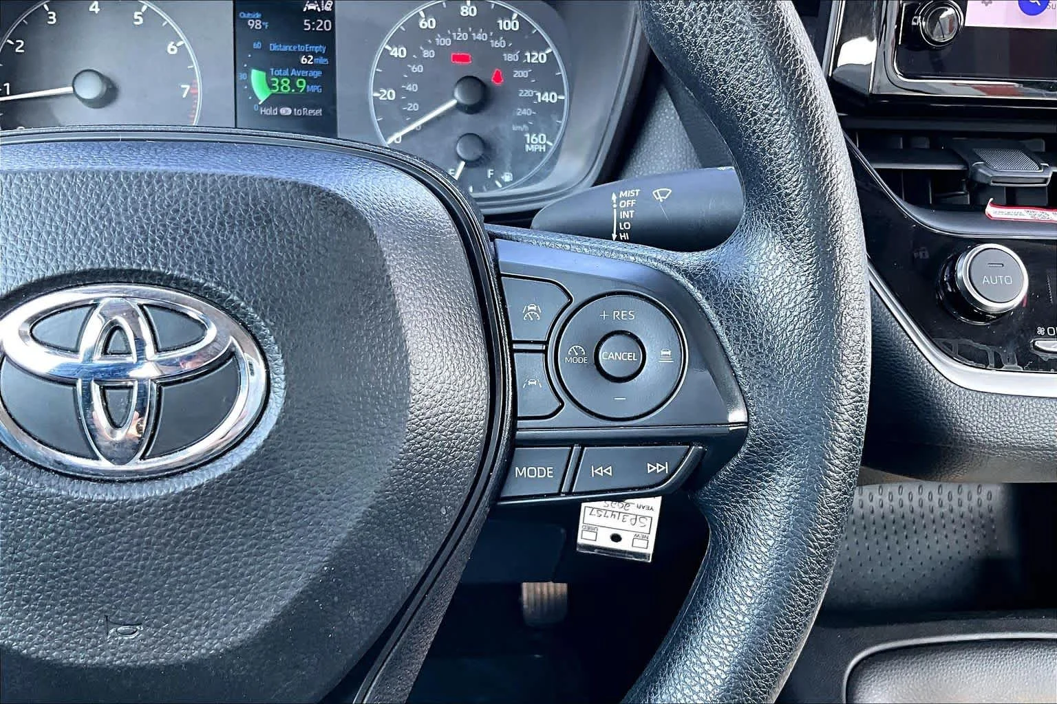 Used 2025 Wind Chill Pearl Toyota LE image 25