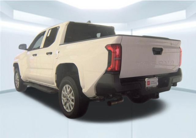 Used 2025 White Toyota SR image 3