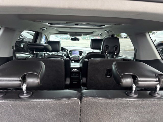 Used 2018 IRIDIUM METALLIC GMC SLT image 25