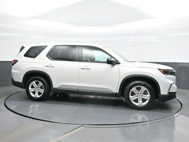 Used 2023  Honda LX image 8