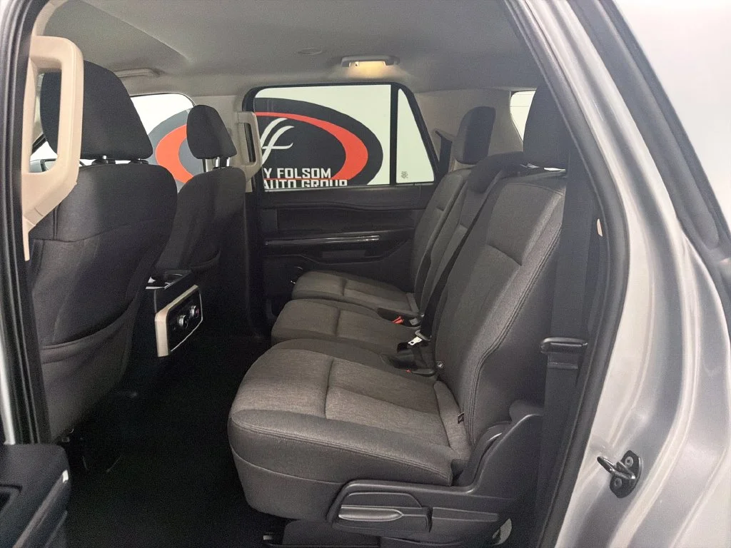 Used 2024 Silver Ford XLT image 14