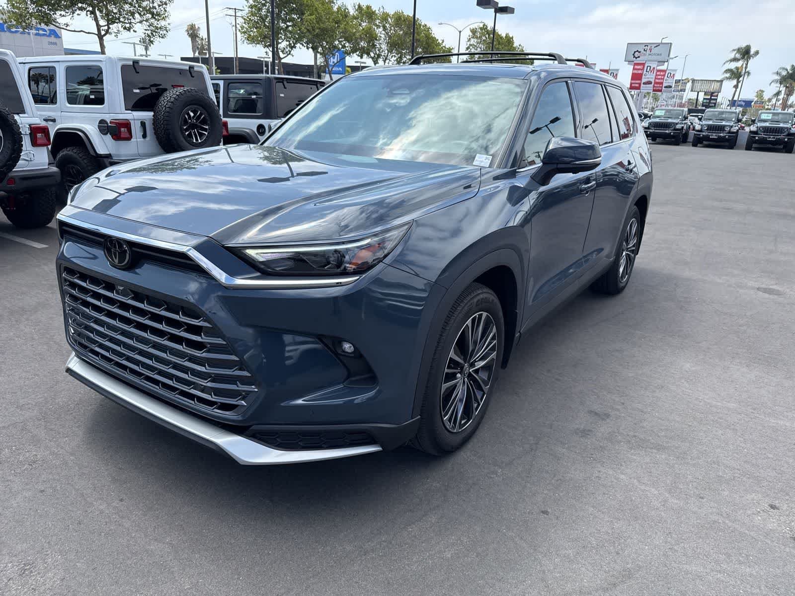 2025 Toyota Grand Highlander Hybrid MAX Platinum AWD's photo