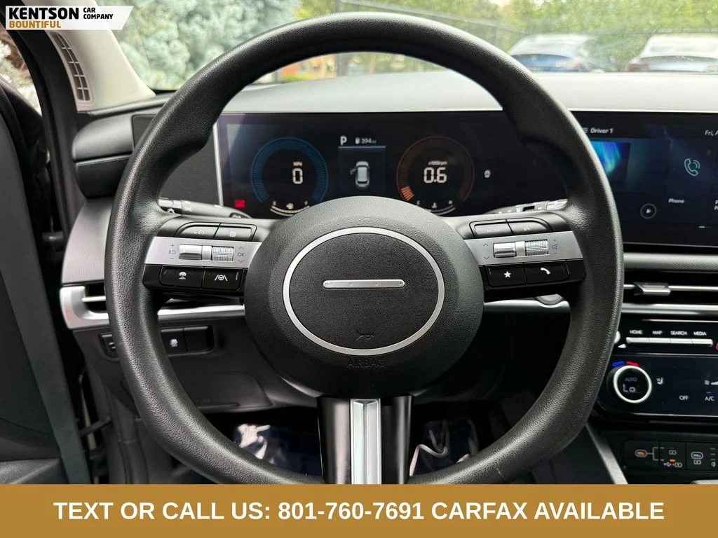 Used 2025 Gray Hyundai SEL image 9